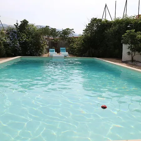 Domaine Val Auclair Bleu Terrasses Bed & Breakfast *